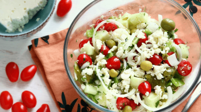 Ẩm thực Bulgaria - Shopska salad