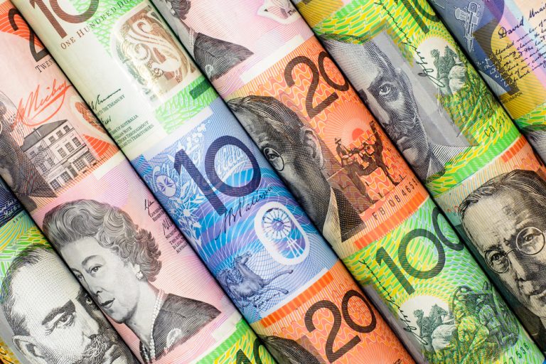 Bảo lãnh định cư Úc mất bao nhiêu tiền?